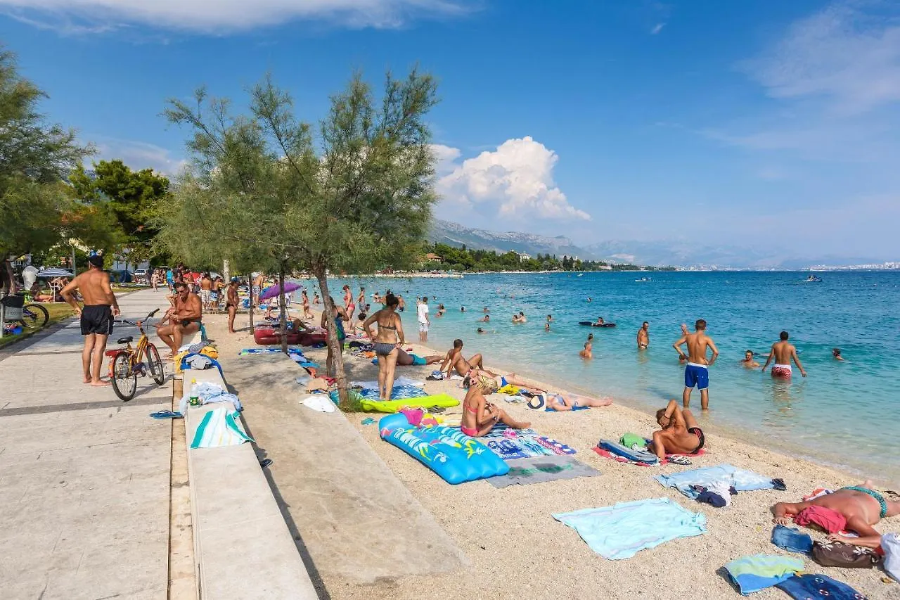 Apartments By The Sea Kastel Stari, Kastela - 21199