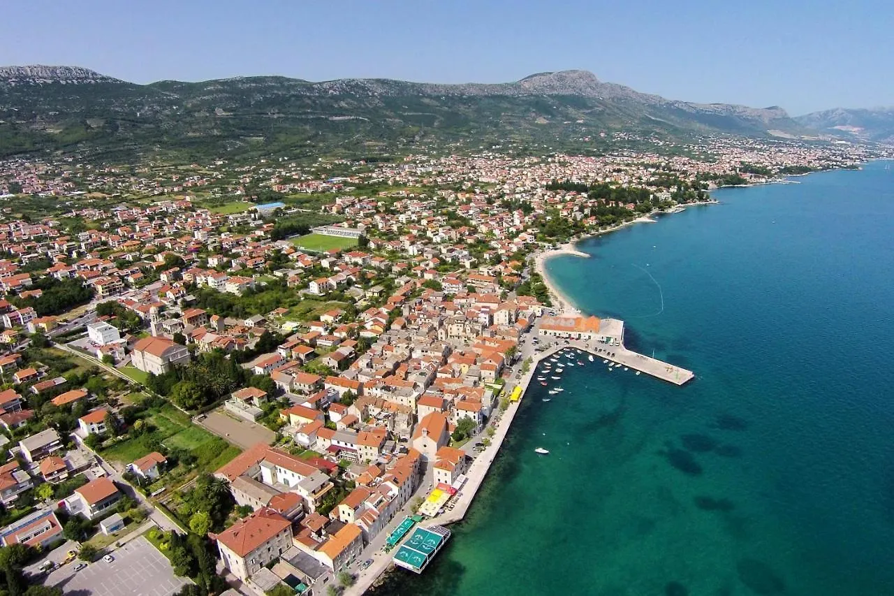 Apartments By The Sea Kastel Stari, Kastela - 21199 0*,