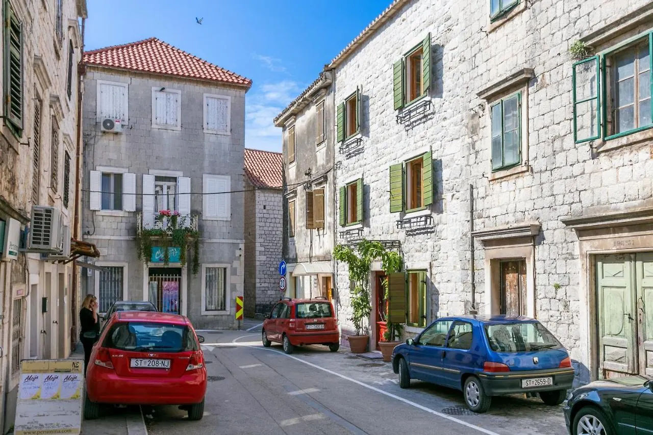Apartments By The Sea Kastel Stari, Kastela - 21199